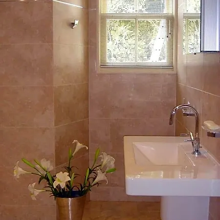 Annesdale House Couette-café 3*