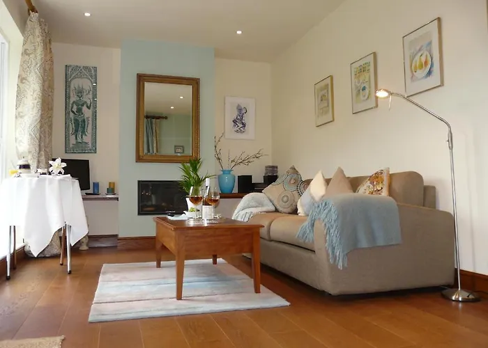 Annesdale House Bed & Breakfast