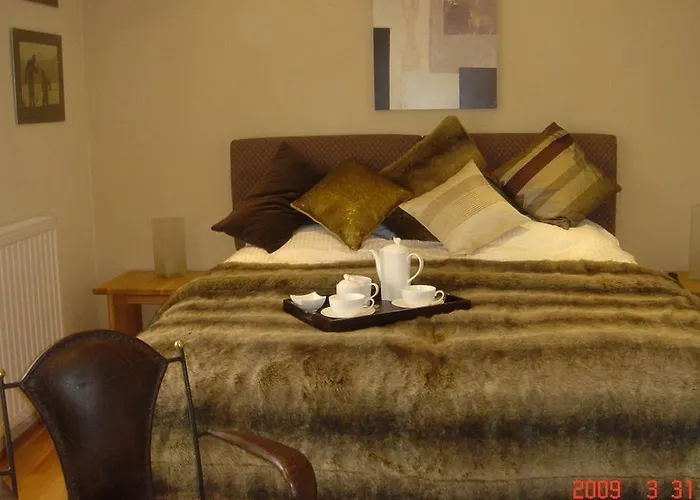 Alojamento de Acomodação e Pequeno-almoço Annesdale House 3*