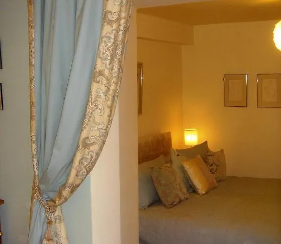 Bed & Breakfast Annesdale House 3*